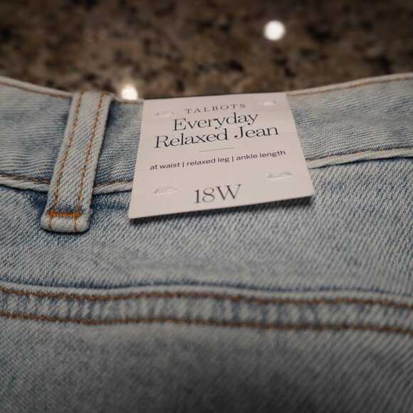 Talbots Everyday Relaxed Jean -18W- NWT - Picture 5 of 5